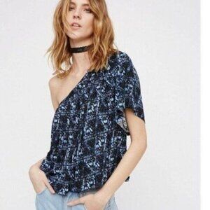Free People Top S One Shoulder Ocean Avenue Swing CropTop Tee Ikat Geo Blue